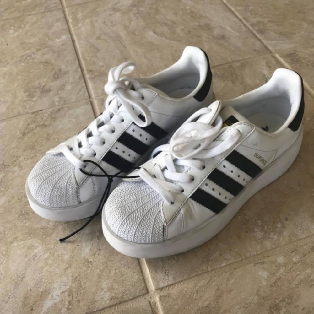 Adidas - Picture 2 of 3
